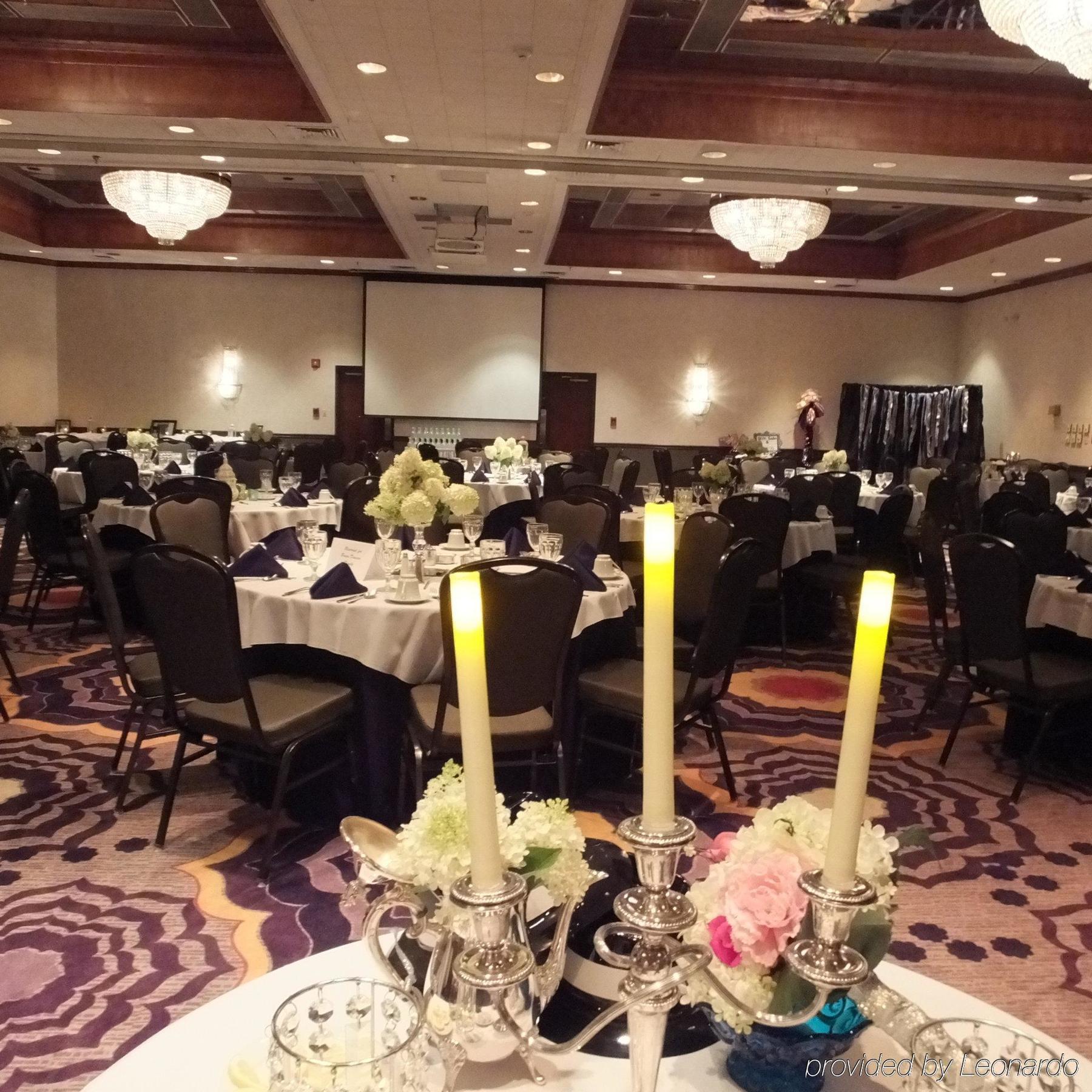 Crowne Plaza Hotel Hickory By Ihg Exteriör bild